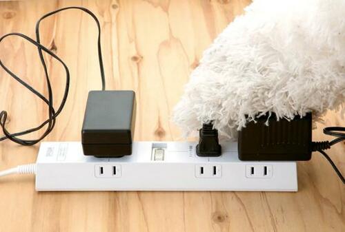 ポイント1:電源プラグも外さずそのまま掃除できる