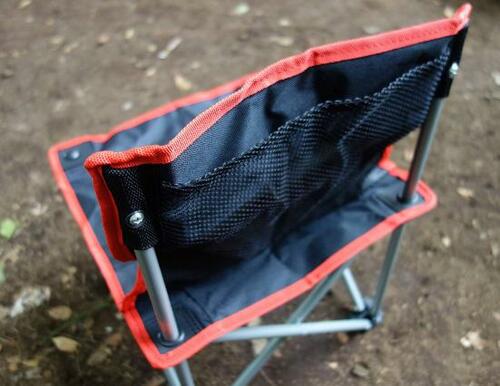 ［ポイント］折りたたみながら背もたれ付き イメージ