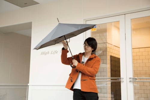 「濡れた傘」問題を抜本的に解決! 逆折り式長傘の厳選ベストバイ2選! イメージ