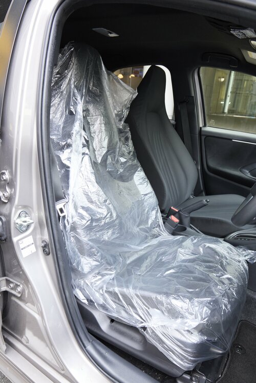 安っぽくて体が滑りやすい 車用シートカバーおすすめ イメージ