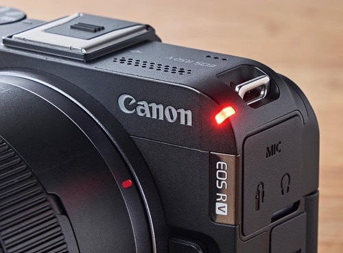 録画中はタリーが点く キヤノン「EOS R50V」おすすめ イメージ