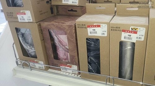 その2：シーズンの切り替わりを狙ってお得にショッピング！ ワークマンのおすすめキャンプグッズおすすめ イメージ