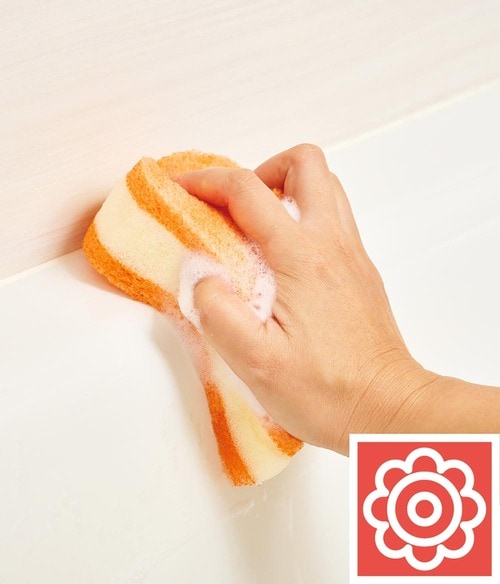 やわらかいからカーブにもフィット お風呂掃除用スポンジおすすめ イメージ
