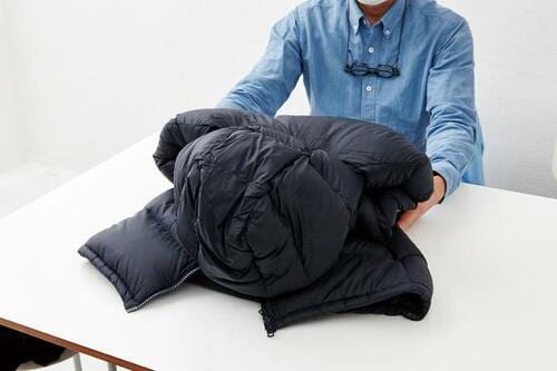 無印良品「撥水フードダウンコート」2