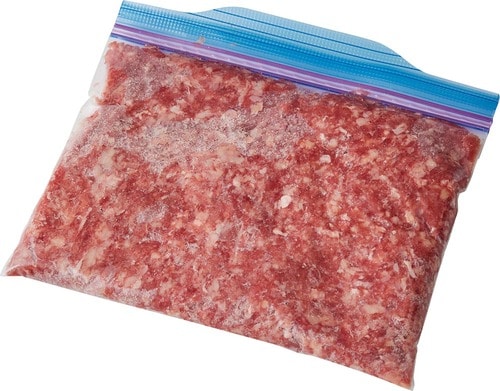 ひき肉は足が早いから 塩もみが必須なんです!