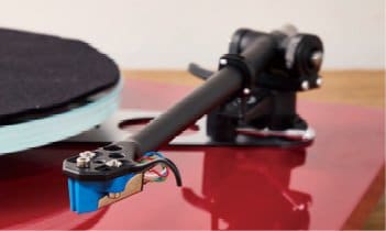 再生するまでにやや手間がかかる レコードプレーヤーおすすめ イメージ2