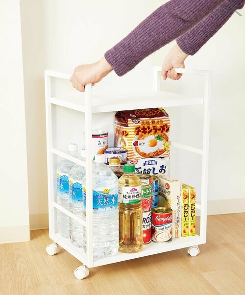 使い方1：カウンター下でストック類をたっぷり収納 山崎実業のワゴンおすすめ イメージ