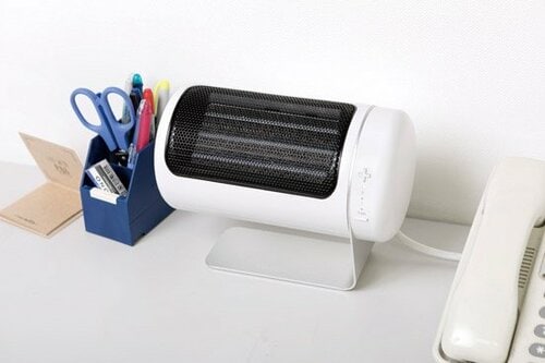 C評価: 【C評価】近くに置かないとダメ…VIVRELのセラミックヒーター イメージ