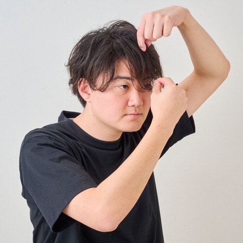 STEP5：シルエットや束感を整える ジェルグリースおすすめ イメージ