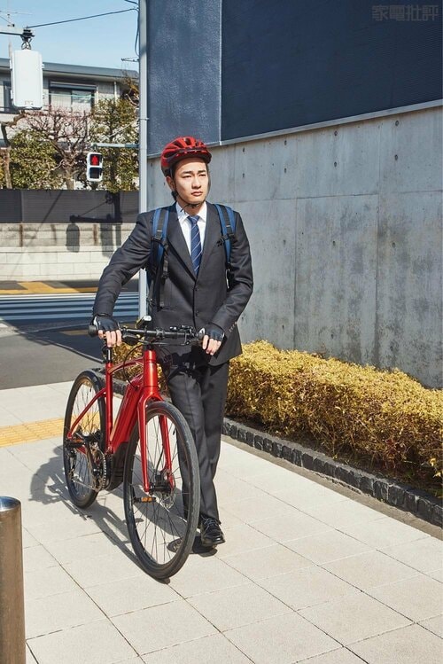歩道は押して歩くのがベター e-bikeおすすめ イメージ