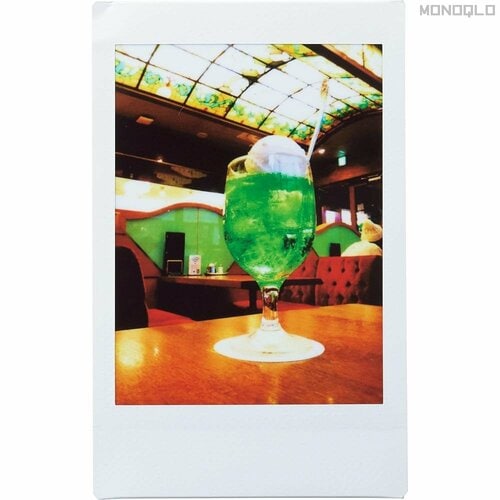 「レンズ:ノーマル」×「フィルム:ビビッド」 インスタントカメラおすすめ イメージ