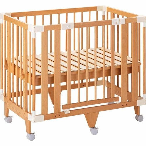 大きくなっても使い続けられる! ファルスカ「クリエイティブコット」 ベビーベッドおすすめ イメージ