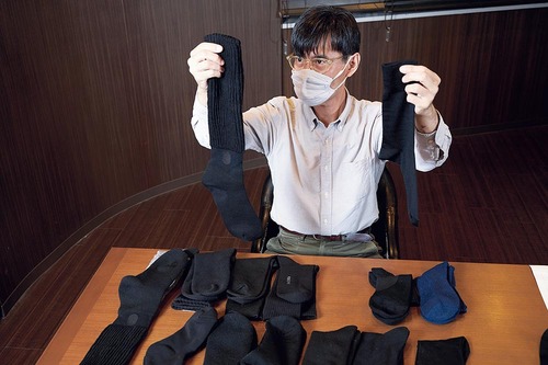 メンズ用暖かい靴下のテスト方法は？ メンズ用暖かい靴下おすすめ イメージ
