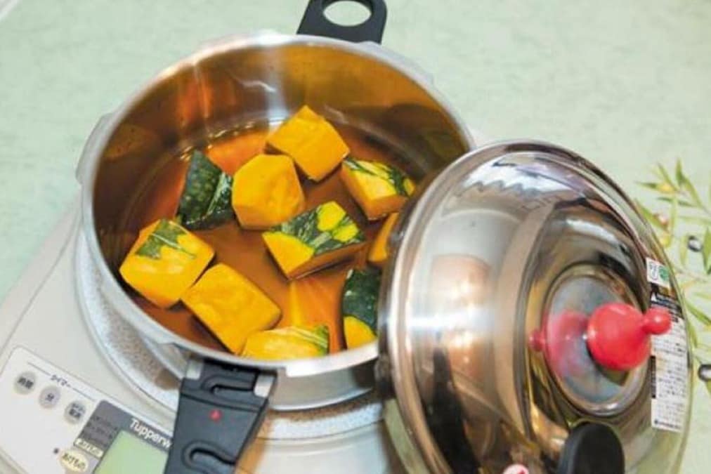1位はまさかの3000円台！ 圧力鍋おすすめランキング8選。LDKが