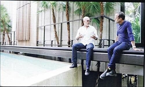 天井に簡単に取り付けできるプロジェクター内蔵ライト イメージ2