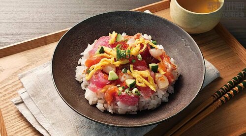 モトローラ「motorola razr 50 Ultra」 折りたたみスマホおすすめ イメージ