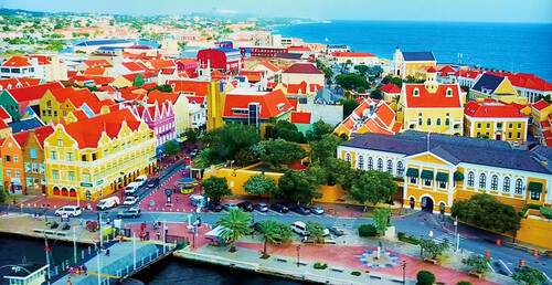 【ディスプレイ】色の再現度は高いが黒の質感が弱い 小型ノートPCおすすめ イメージ2