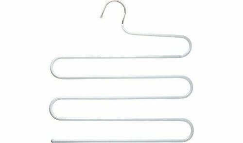 カインズ:収納に便利な5連ハンガー