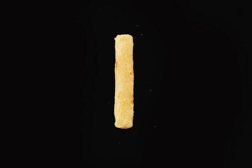 13位: じゃがりこ ピリ辛チキン味チキンと辛みはほんのり香る程度 辛いお菓子おすすめ イメージ2