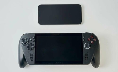 【携帯性】凹凸の大きさや重量は気になるところ 安いポータブルゲーミングPCおすすめ イメージ