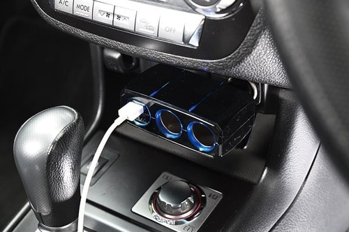 【1位】カシムラ「2連ダイレクトソケット 2リバーシブル USB自動判定 4.8A(KX-202)」 車用増設ソケットおすすめ イメージ