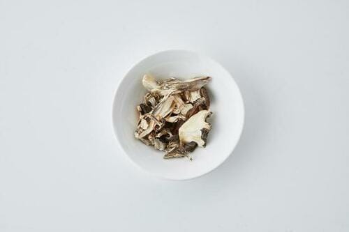 歯ごたえがあって味も濃い！水戻しで即使える国産きのこミックス イメージ