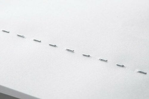 厚綴じは当たり前!手への衝撃も吸収します イメージ