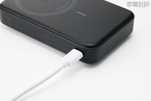 最大27Wでスマホを充電できる! ワイヤレスモバイルバッテリーおすすめ イメージ