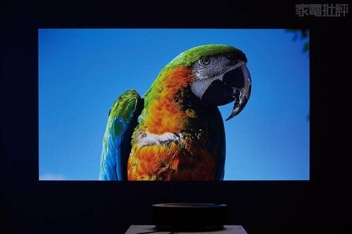 ▼900ルーメン 4Kプロジェクターおすすめ イメージ