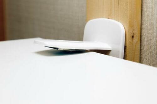 安いグッズだと設置が困難！効果を期待するならガムロックBB イメージ