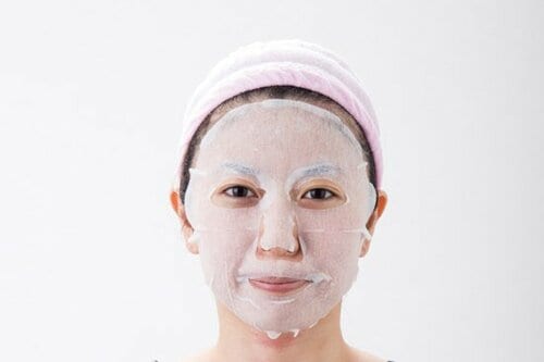 コスパ最強のウルルンは保湿成分が弱く袋からも出しにくい