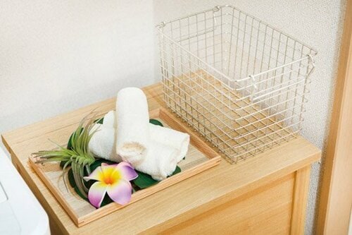 南国風の花でスマートなおもてなしまるでバリのリゾートホテルに!