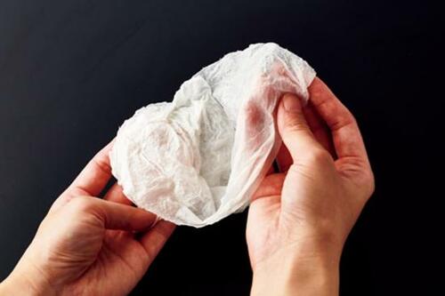 濡れても広げて2度使いしやすい 大王製紙「エリエール 超吸収」 イメージ