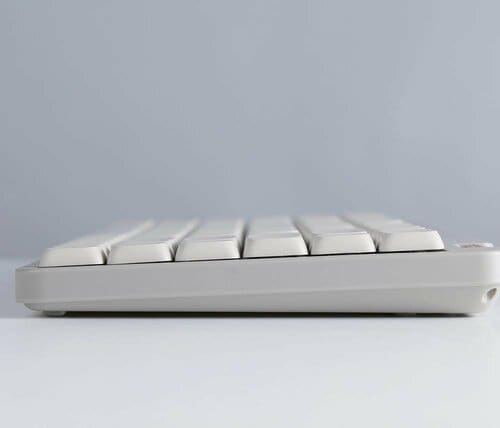 ロープロファイルのキーボード