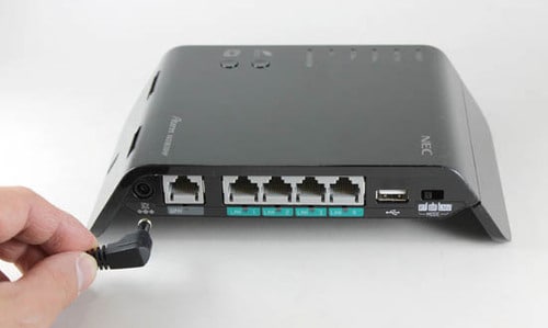 なんか遅くなったと感じたらルータをリセットしてみましょう