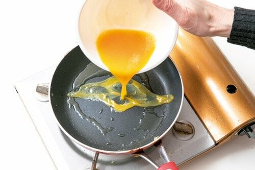 たまごを先はダメダメ…炒めるとカチカチになりました イメージ2