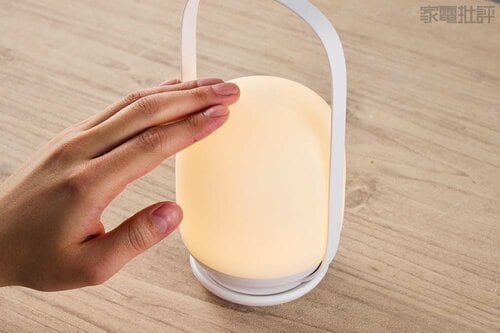 点灯・消灯はタッチだけで簡単操作 ニトリ家電おすすめ イメージ