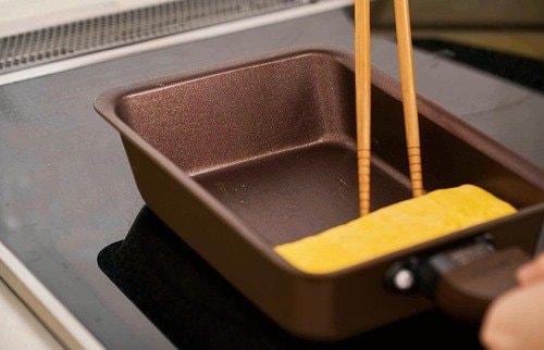 選び方2：取っ手の握りやすさや形状をチェック 卵焼き器・卵焼きフライパンおすすめ イメージ2