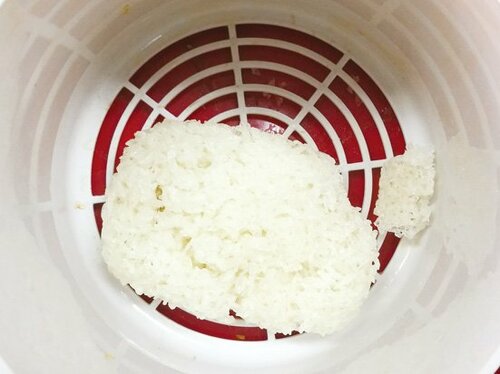 ご飯は固まって重量も激減水が抜けて捨てやすいです イメージ3