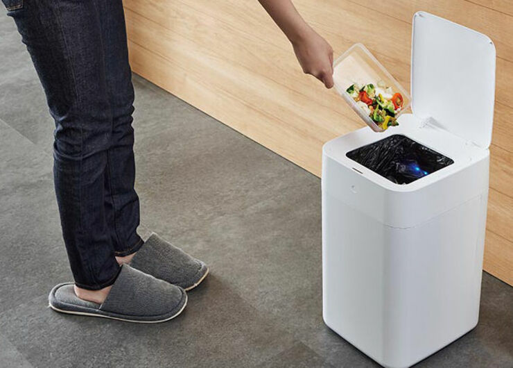 ゴミに触らず密閉も！　プロおすすめの「townew」のスマートゴミ箱｜『家電批評』が検証