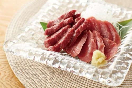カナダ産の上質馬刺し2400円は超お買い得! イメージ2