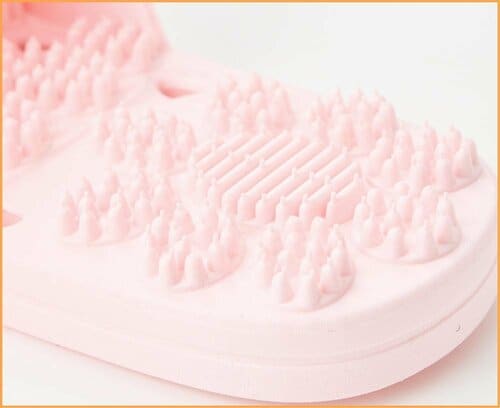 突起は細かいが刺激としては強くない 健康スリッパおすすめ イメージ