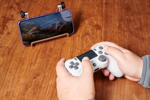 ミヨシ「Joy-Con用スマートフォンマウントパーツ GMA-SM02/BK」 スマホマウントパーツおすすめ イメージ