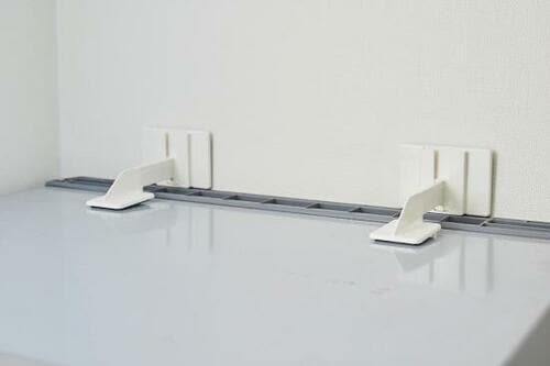 小さめの冷蔵庫に 冷蔵庫ストッパーおすすめ イメージ