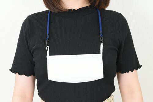 HIGHCAMP  マスクストラップ着用カット
