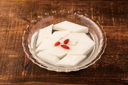 杏仁豆腐はぷるぷる食感が楽しめるカルディに軍配！ イメージ