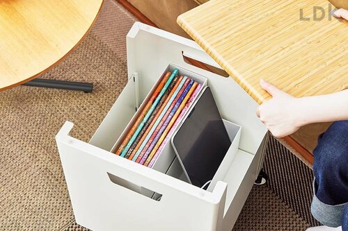 アイディア1：雑誌や本は収納ごとソファ横に隠し置き！ イメージ