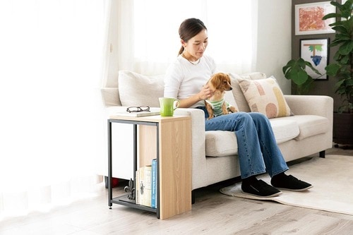 程よい高さでサイドテーブルにもピッタリ サイドテーブルおすすめ イメージ