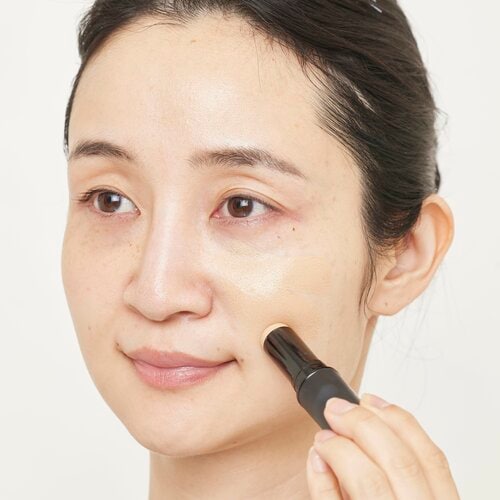 スティックファンデーションの塗り方は? スティックファンデーションおすすめ イメージ