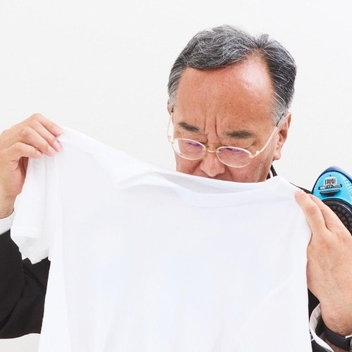 製品に疑似汗臭をつけて検証しました メンズ消臭インナーおすすめ イメージ